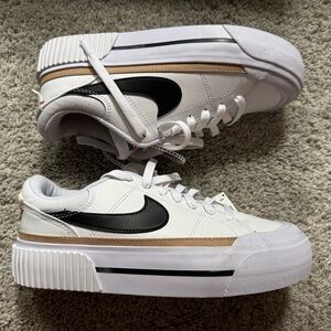Nike Court Legacy Lift Sneaker NWOT